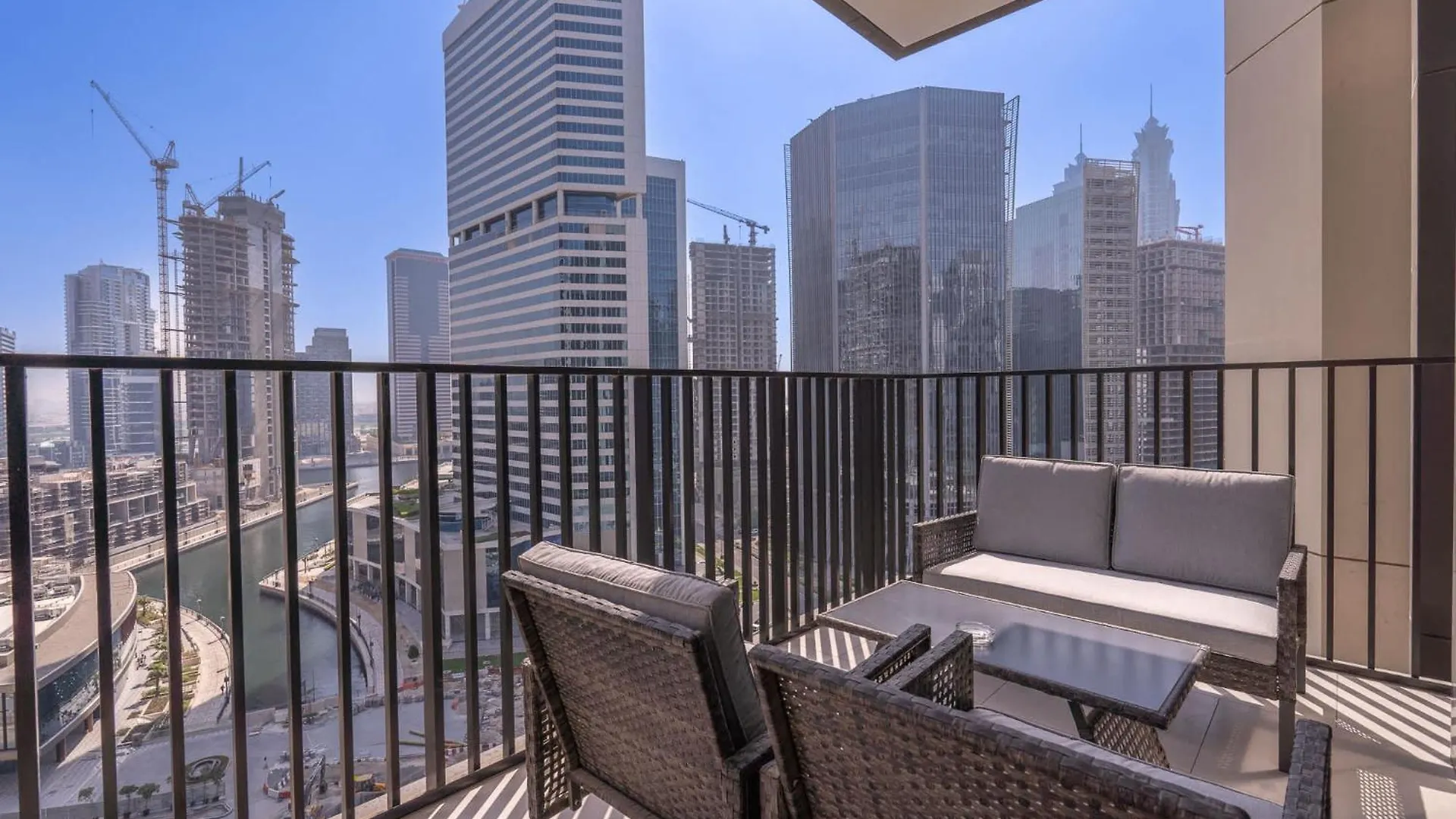 Apartament Elegant 1-Bedroom Apartment, Near To Burj Khalifa Dubaj