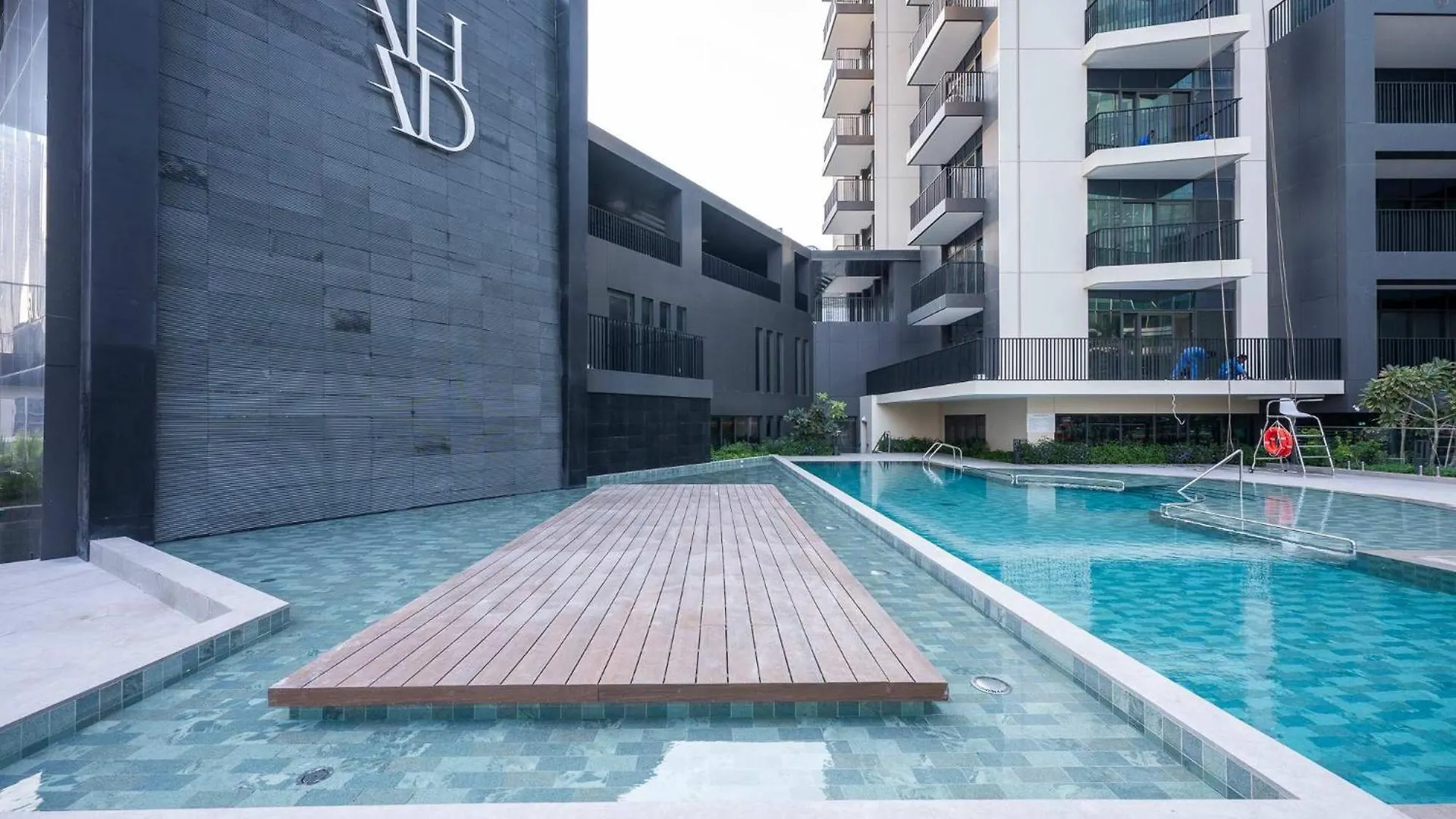 Elegant 1-Bedroom Apartment, Near To Burj Khalifa Dubaj Apartament